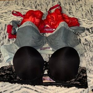 Adore Me 🩶 Women's Lace Bra Lot - Red, steel blue, Black 🩶 42C strapless lined
